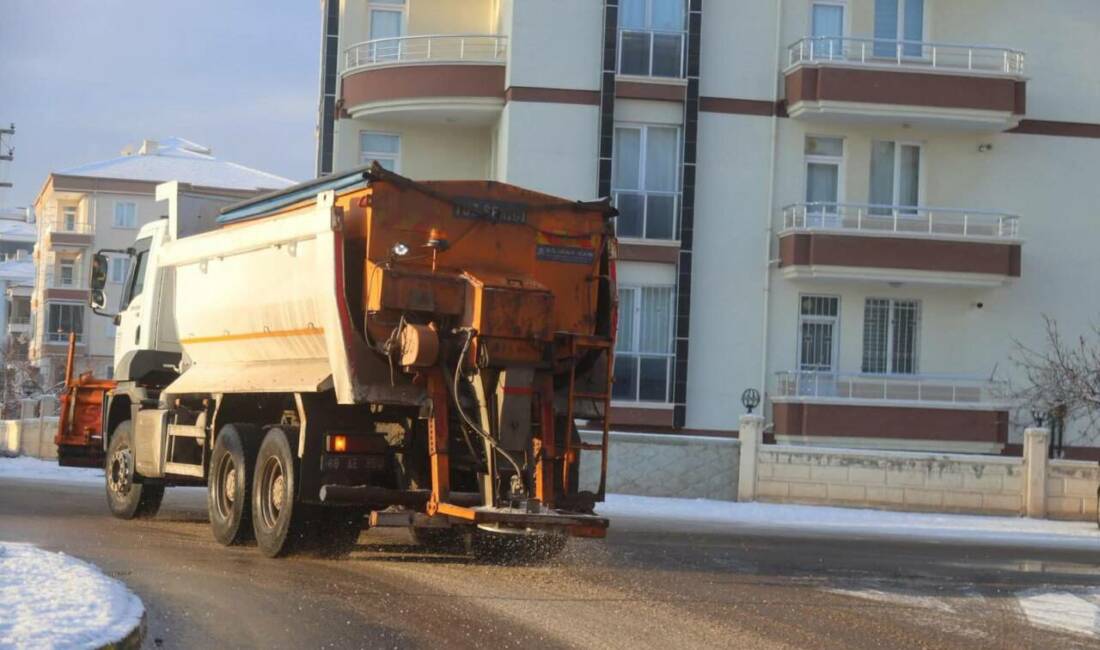 Aksaray genelinde etkisini artıran soğuk hava ve buzlanma riskine karşı