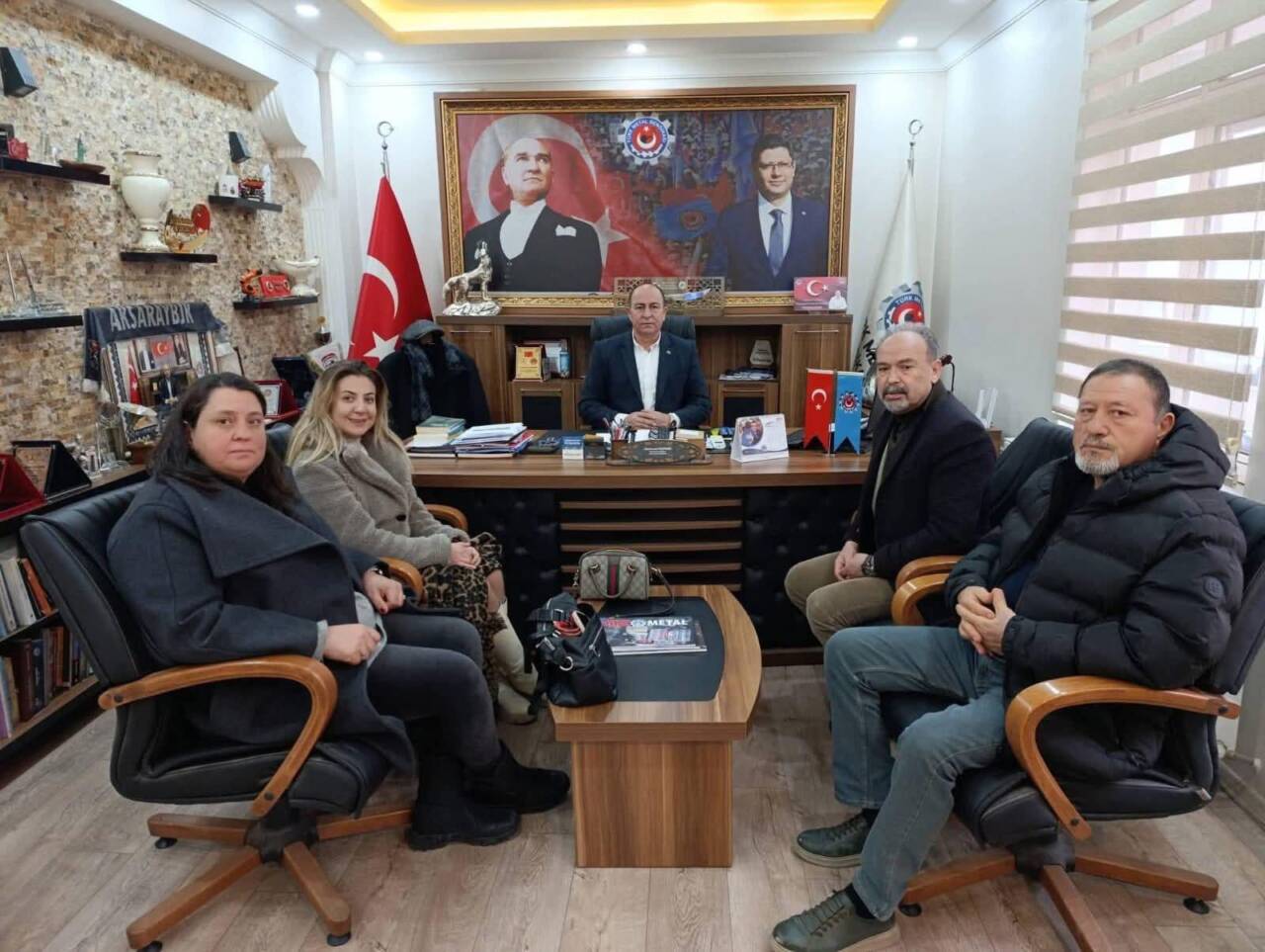 CHP Aksaray İl Başkanı Bilal Özdemir ve beraberindeki heyet, devam