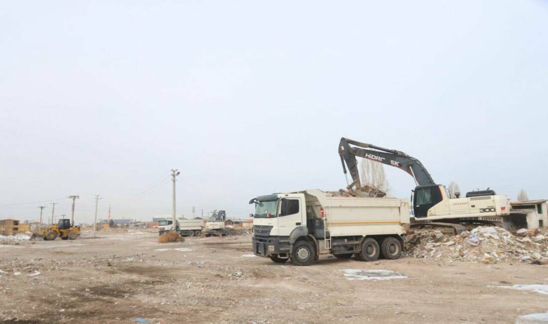 Belediye Başkanı Dr. Evren Dinçer, “Yaklaşık 900 bin metrekarelik Eski