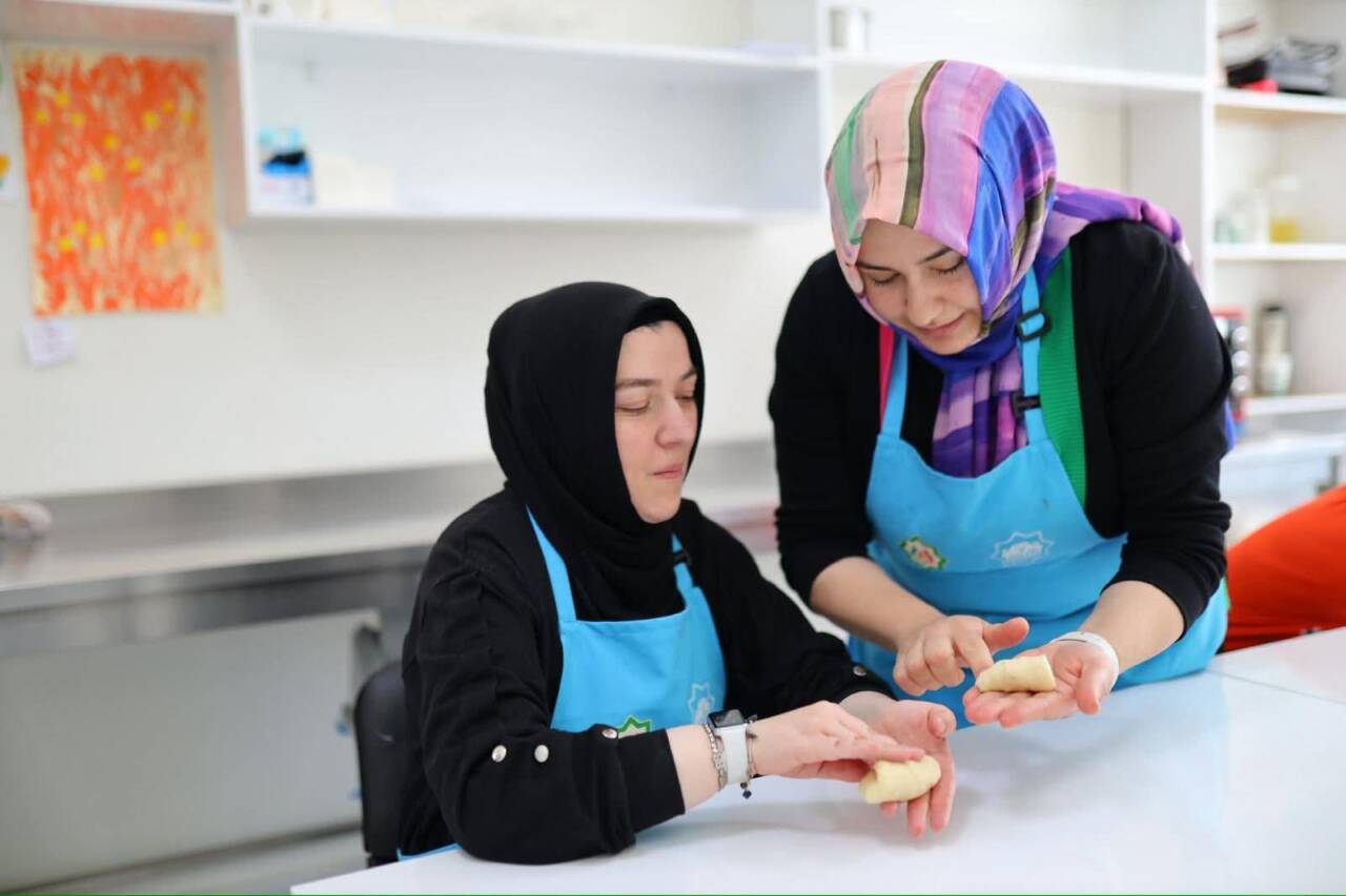 Aksaray Belediyesi tarafından hizmete sunulan Engelsiz Yaşam Merkezi, engelli bireylerin