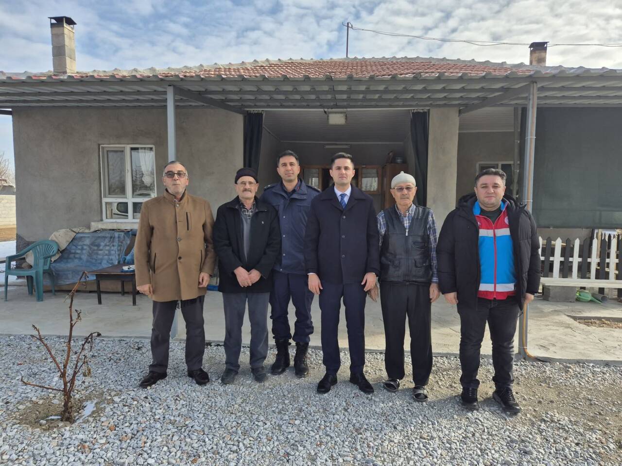 Eskil ilçesinde Çulfa Yaylası ve Katrancı Köyü’nde gerçekleştirilen ziyaretlerde, Şehit