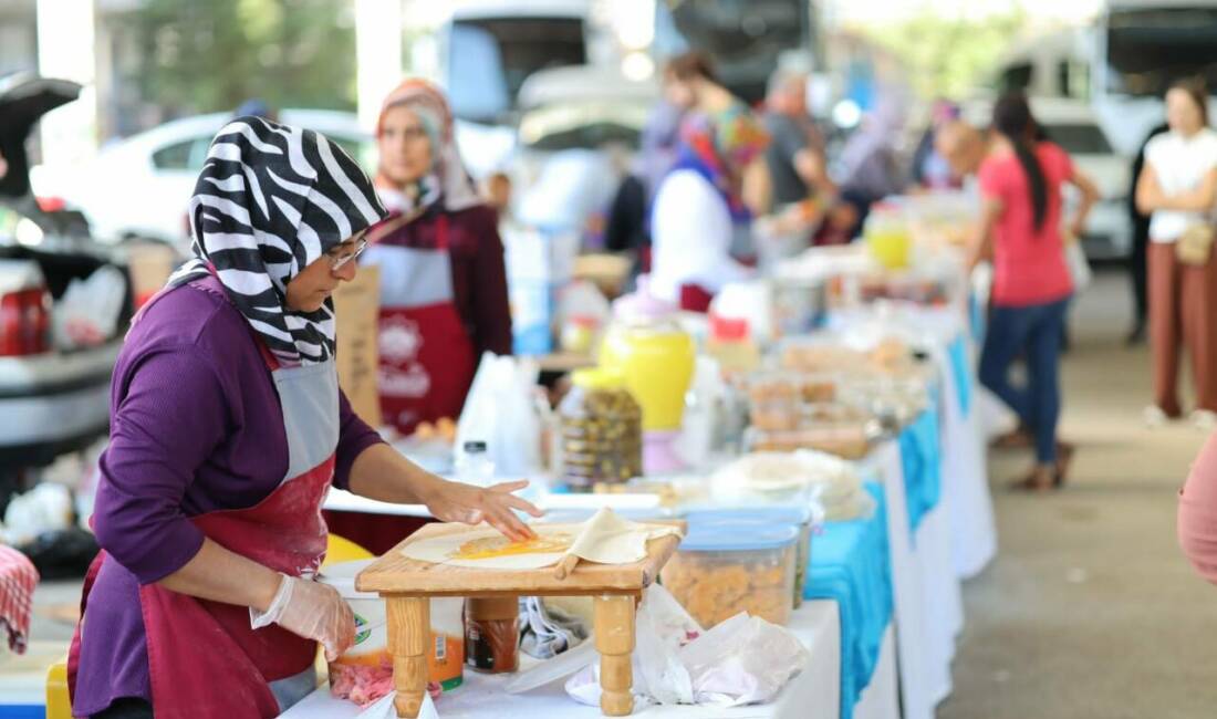 Aksaray Belediyesi tarafından desteklenen Hanımeli Pazarı, ev ortamında üretilen el