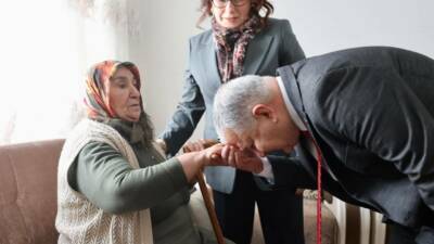 Aksaray Valisi Murat Duru, göreve başlar başlamaz Selime’de şehit Hasan