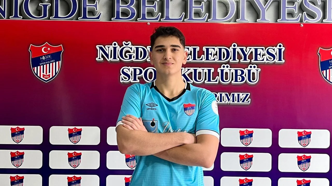 Kuzeyboru 68 Aksaray Belediyespor, sezon başında transfer ettiği 18 yaşındaki