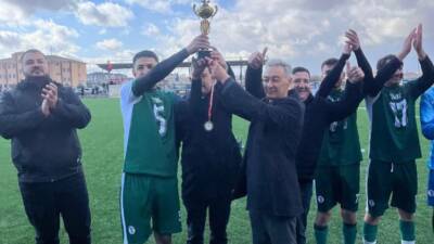 Bozcamahmutspor’un şampiyonluğu, köyler arası futbol turnuvasında sahada kıyasıya mücadele ve