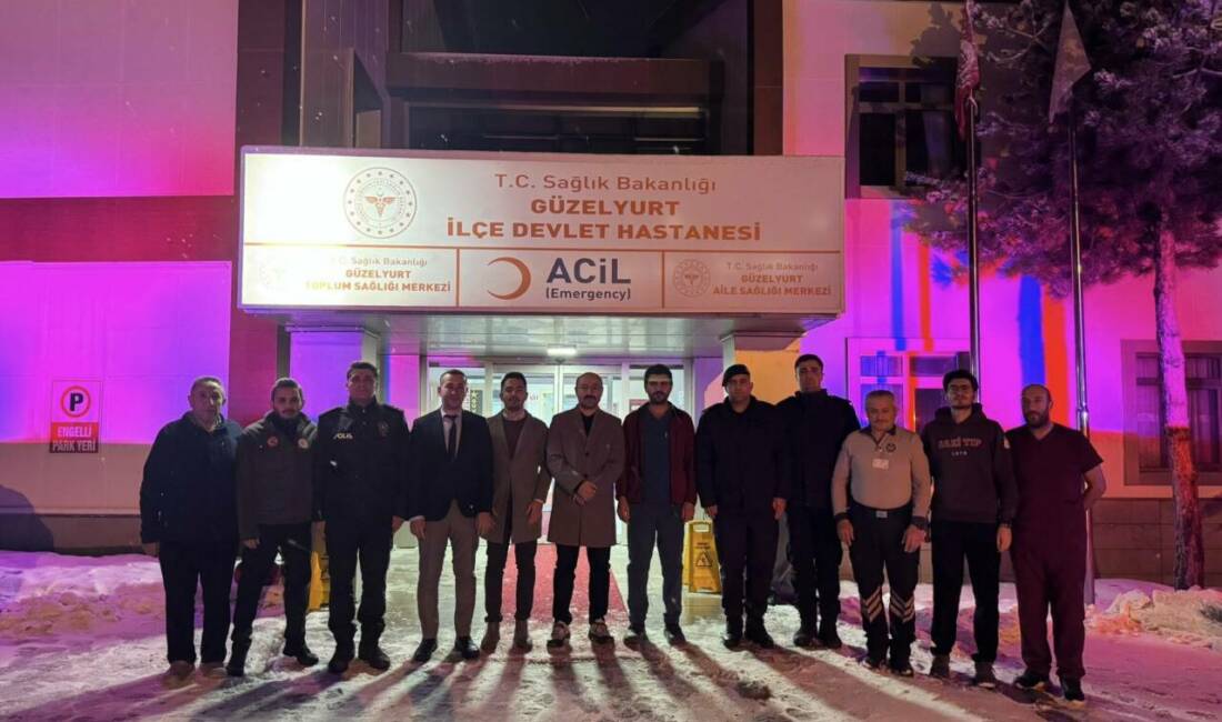 Güzelyurt Kaymakamı Süleyman Arat, yılbaşı dolayısıyla Güzelyurt Devlet Hastanesi ile