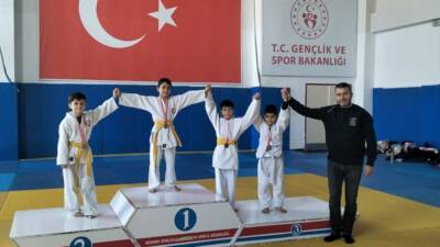 Aksaray Gençlik ve Spor İl Müdürlüğü koordinesinde düzenlenen Okul Sporları