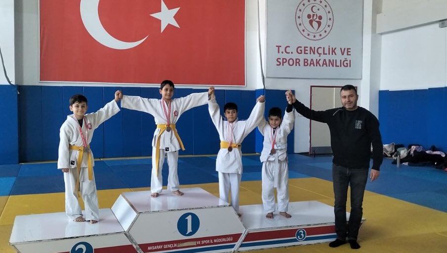 Aksaray Gençlik ve Spor İl Müdürlüğü koordinesinde düzenlenen Okul Sporları