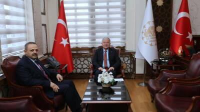 Aksaray Üniversitesi Rektörü Prof. Dr. Alpay Arıbaş, Aksaray Valisi Murat