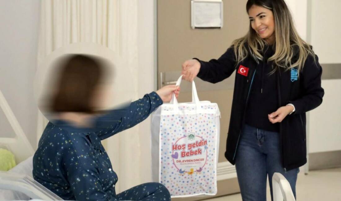 Aksaray Belediyesi, yeni doğan bebekler ve aileler için gerçekleştirdiği ziyaretlerle