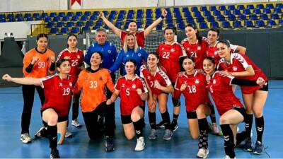 Türkiye Hentbol Federasyonu Kadınlar 1. Ligi A Grubu’nda zirve mücadelesini