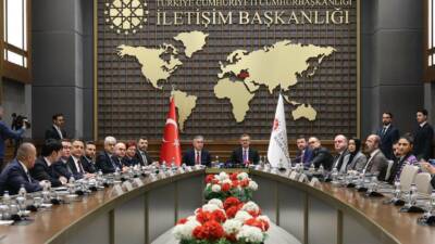 Cumhurbaşkanlığı İletişim Başkanlığı ev sahipliğinde, basın işletmelerinin kredi ve teminat