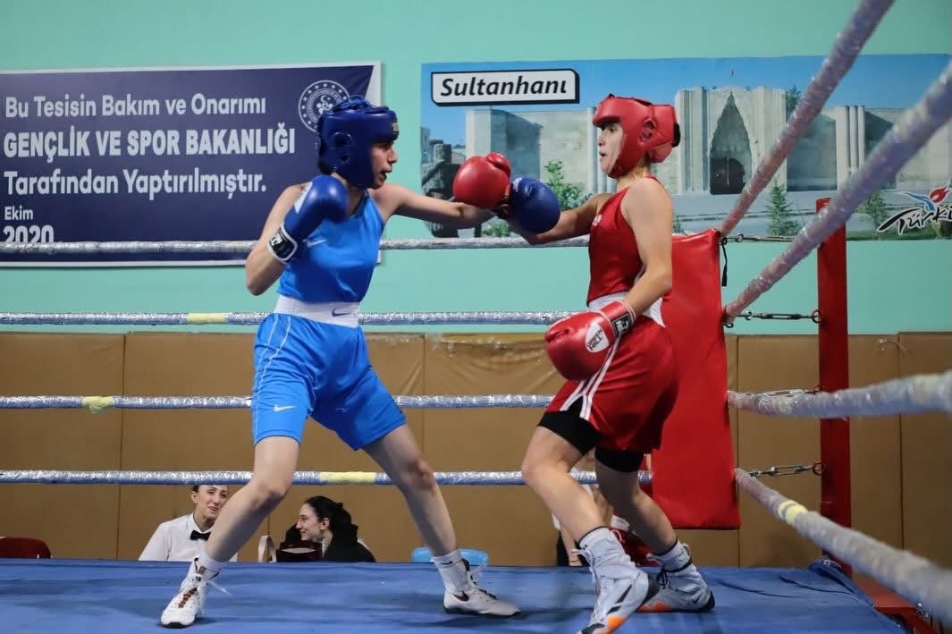 15 ilden 475 sporcunun katıldığı turnuvada Aksaraylı sporcular toplam 22