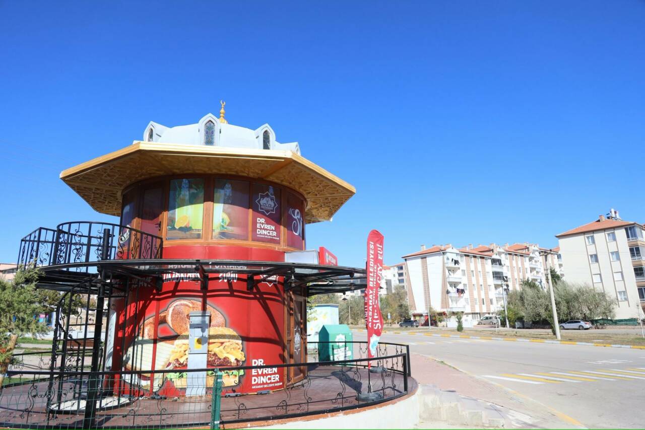 Aksaray Belediyesi tarafından hizmete sunulan Simit ve Çay Evi, sıcak