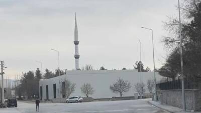 Aksaray Demirci Belediyesi tarafından yapımı sürdürülen kapalı pazar yeri çalışmalarında