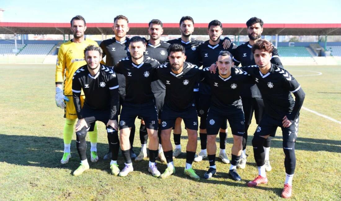 Kuzeyboru 68 Aksarayspor ile Kırşehirspor arasında bugün Kırşehir’de oynanan hazırlık
