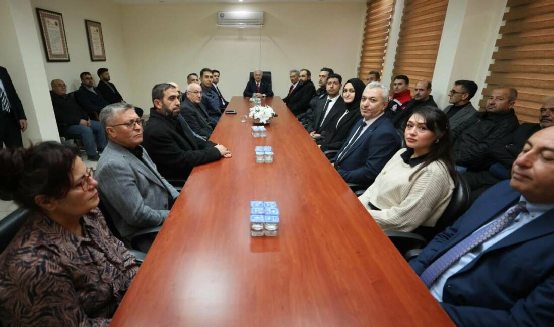 Aksaray Valisi Mehmet Ali Kumbuzoğlu, veda ziyaretleri kapsamında Eskil Kaymakamı