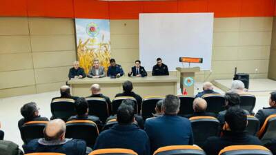 Eskil Kaymakamlığı tarafından düzenlenen Muhtarlar Toplantısı’nda köy ve mahallelerin sorunları,