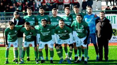 Eskil’de Köyler Arası Futbol Turnuvası’nda heyecan dolu yarı final müsabakalarının