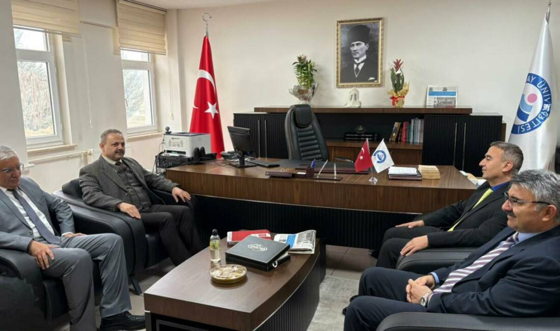 Aksaray Üniversitesi (ASÜ) Rektörü Prof. Dr. Alpay Arıbaş, İletişim Fakültesi