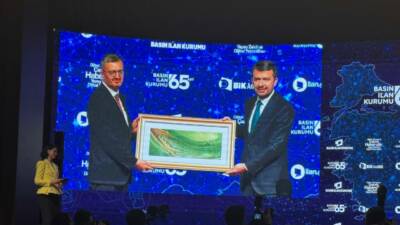 Basın İlan Kurumu’nun 65. yılı dolayısıyla İstanbul’da düzenlenen panelde, dijital