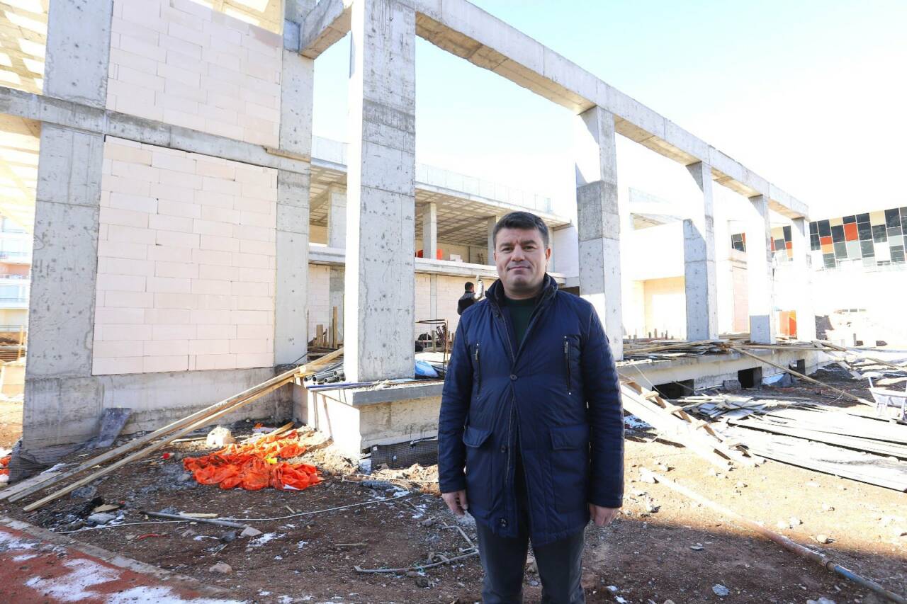 Aksaray Belediyesi tarafından yürütülen Gençlik Merkezi ve Yüzme Havuzu Projesinde