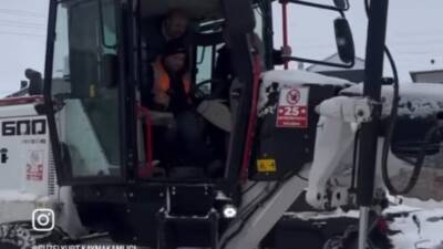  Güzelyurt ilçesine bağlı köylerde etkili olan yoğun kar yağışı sonrası