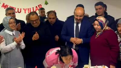 Güzelyurt Kaymakamı Süleyman Arat, kurum amirleriyle birlikte Şehit Önder Güzel