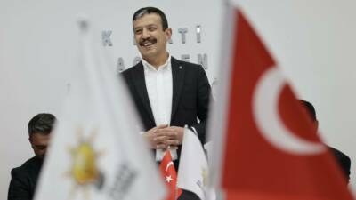 AK Parti Aksaray İl Başkanı Hamza Aktürk, Aksaray’daki yatırımları görmezden