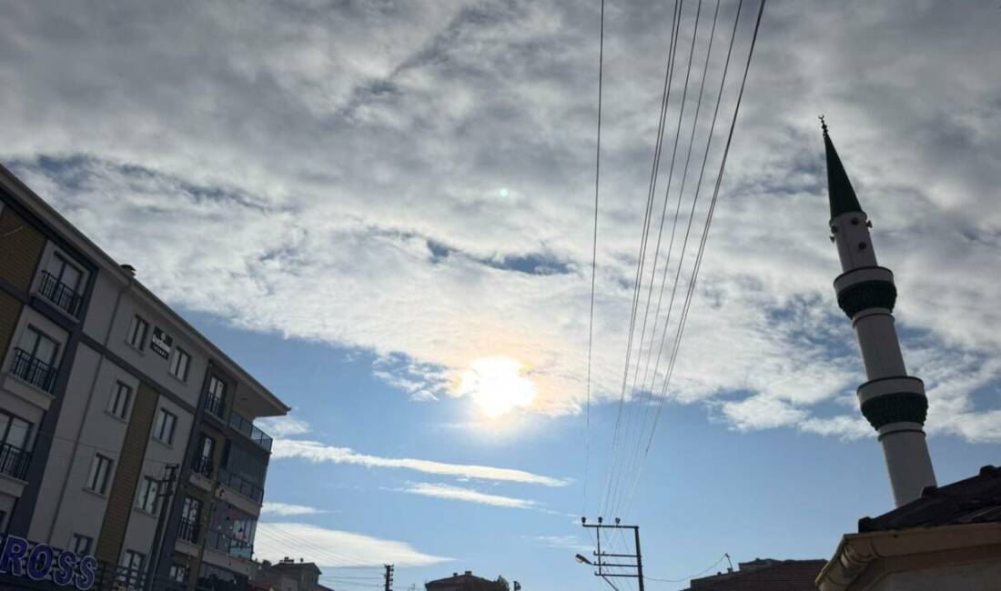 Aksaray genelinde hava bugün parçalı ve çok bulutlu seyredecek. Meteoroloji