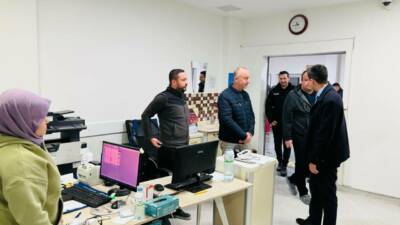Eskil Kaymakamı Taha Soydaş, yılbaşı dolayısıyla görevleri başında bulunan kamu