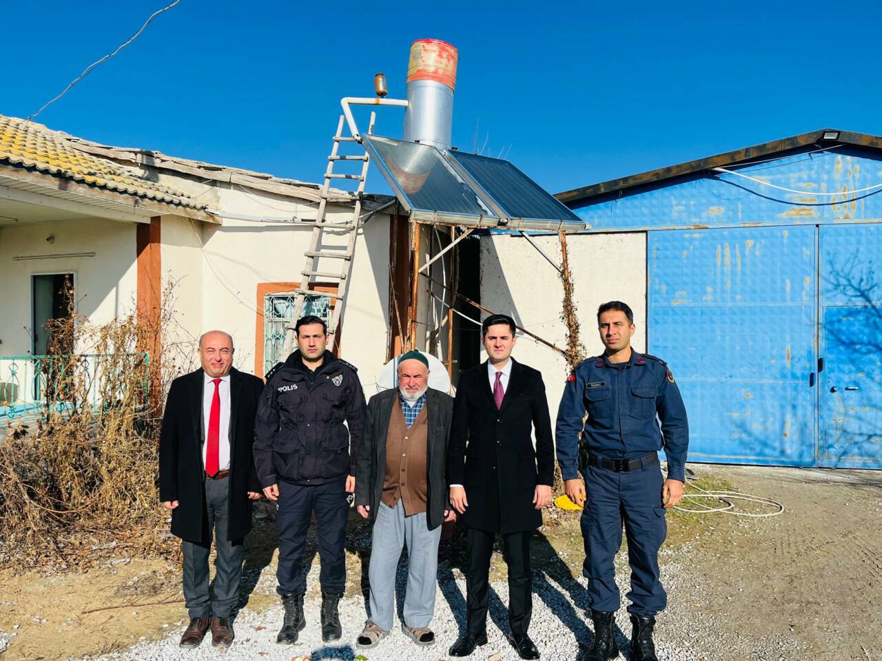 Eskil Kaymakamı Taha Soydaş, ilgili kurum amirleriyle birlikte Akkaş Yaylası’nda,