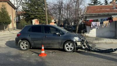 Karaman'da otomobil ile motosikletin çarpıştığı kazada 1 kişi yaralandı.