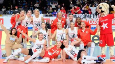 Türkiye Voleybol Federasyonu Vodafone Sultanlar Ligi’nde heyecan 19. hafta karşılaşmalarıyla