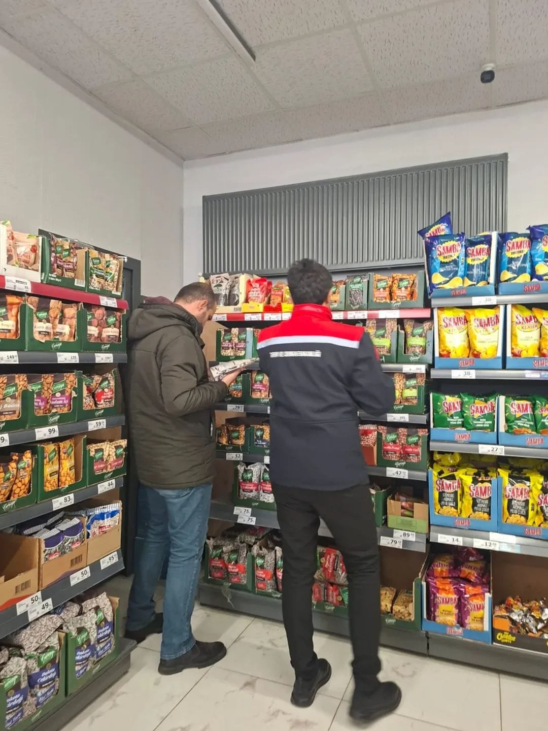 Ortaköy Tarım ve Orman Müdürlüğü ekipleri, market, manav ve kafelerde