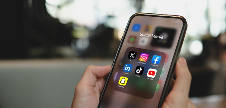 Statcounter’ın 2025 verileri, Facebook’un küresel liderliğini sürdürdüğünü, Türkiye’de ise Instagram