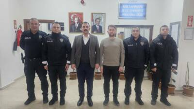 Sultanhanı Kaymakamı Bilal Göksun, yeni yıl dolayısıyla görevleri başında bulunan