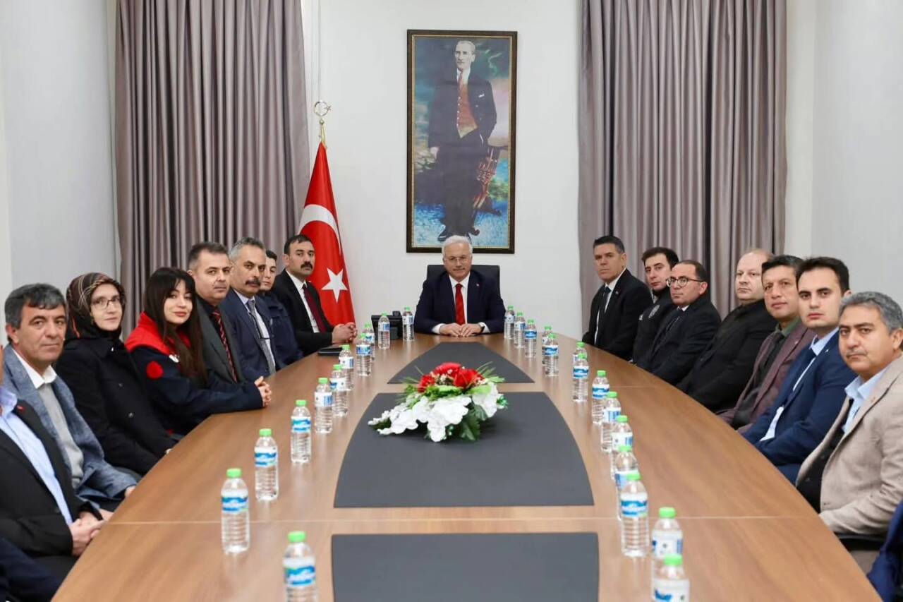 Aksaray Valisi Mehmet Ali Kumbuzoğlu, görev süresinin sona ermesi dolayısıyla