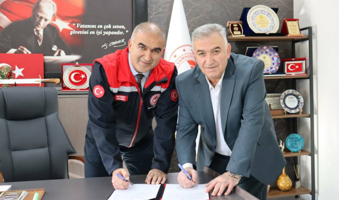 Aksaray genelinde yeni doğan buzağıların küpeleme ve destekleme işlemleri, imzalanan