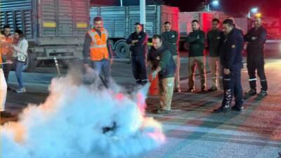 Aksaray Organize Sanayi Bölgesi’nde yapılan yangın tatbikatları sahada gerçeği hatırlattı;