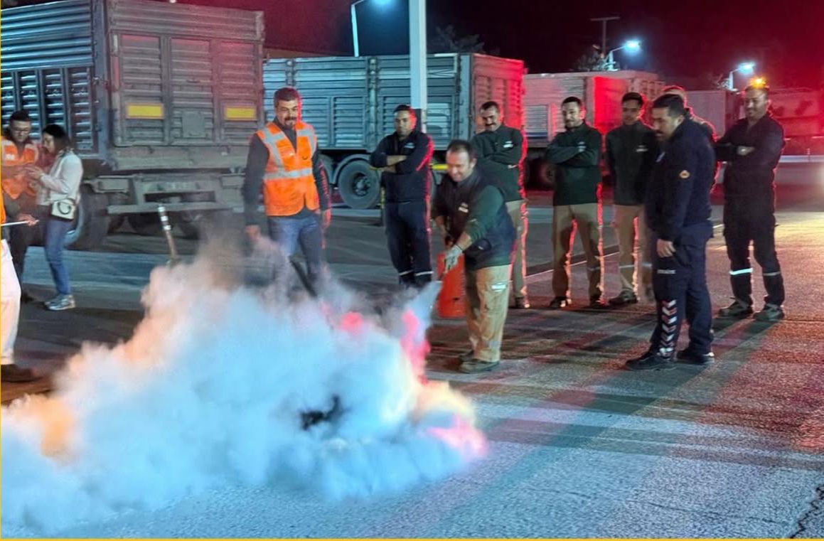 Aksaray Organize Sanayi Bölgesi’nde yapılan yangın tatbikatları sahada gerçeği hatırlattı;