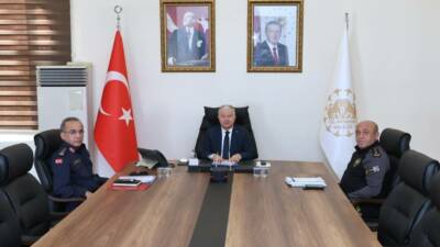 Aksaray Valisi Murat Duru, İçişleri Bakanı Ali Yerlikaya’nın başkanlığında 81