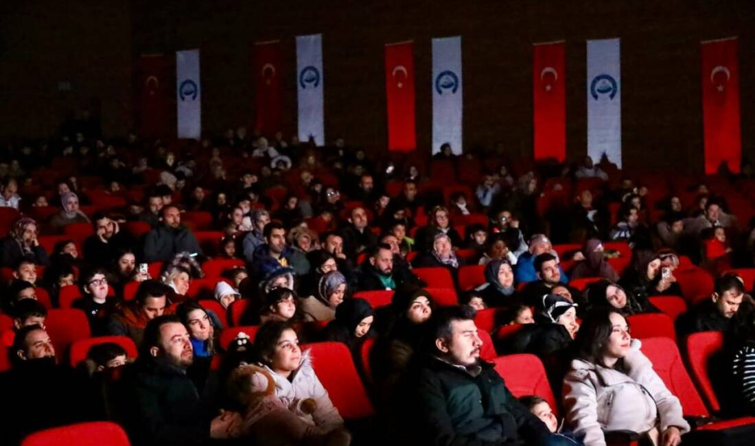 Aksaray Belediyesi yarıyıl tatiline giren öğrenciler için Aksaray’da karne sevinci
