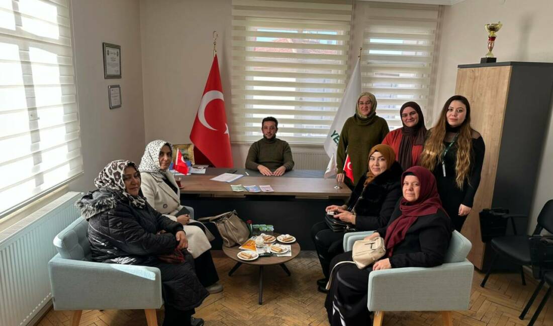AK Parti Aksaray İl Kadın Kolları Başkanı Sultan Billur, teşkilat