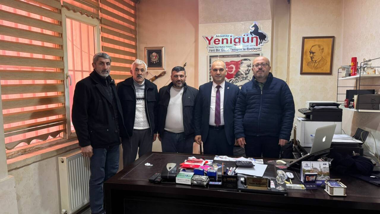 Esnaf Odası Başkanı Murat Tekin, yönetimiyle ziyaret ettiği gazetemizde, esnafın