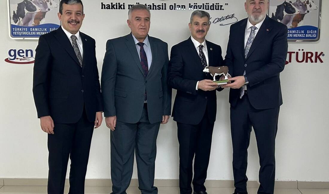 AK Parti heyeti, Genel Başkan Yardımcısı seçilen Bekir Kayan ve