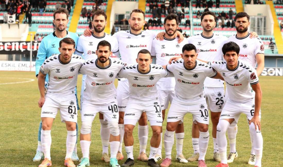 Türkiye İkinci Lig Kırmızı Grup’ta kritik randevu bugün saat 13.00’te