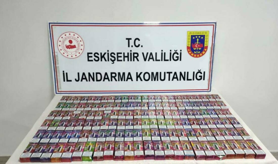 Eskişehir'in Odunpazarı ilçesinde düzenlenen kaçakçılık operasyonunda bir şüpheli gözaltına alındı.