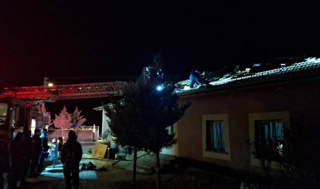 Konya'nın Kulu ilçesinde müstakil evde çıkan yangın hasara neden oldu.