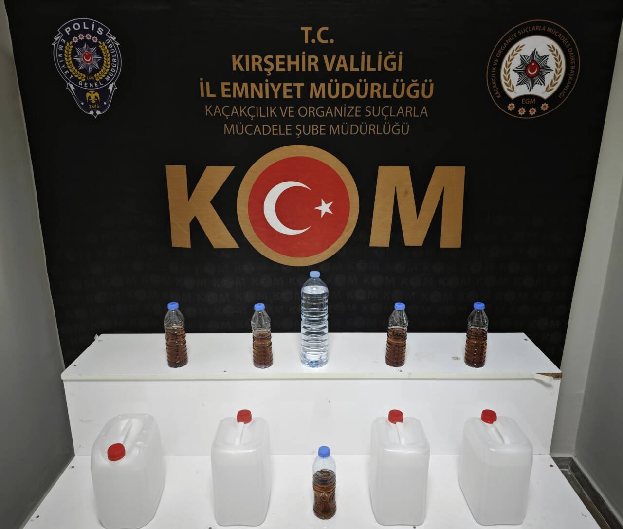 Kırşehir'de düzenlenen operasyonda, 23 litre sahte içki ve etil alkol